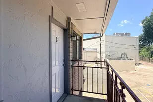 1410 Blalock Rd, Houston, TX 77055 - Photo 2