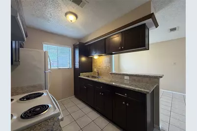 1410 Blalock Road #3, Houston, TX 77055 - Photo 4