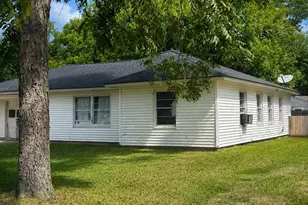 1101 Southampton Dr, Angleton, TX 77515 - Photo 20