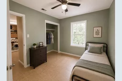 1101 Southampton Dr, Angleton, TX 77515 - Photo 2