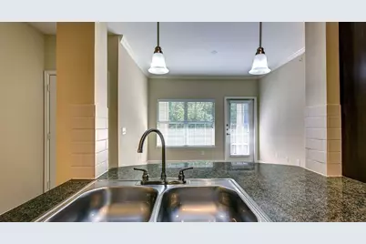 2951 N Loop 336 W #722, Conroe, TX 77304 - Photo 10