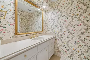 983 S Post Oak Ln, Houston, TX 77056 - Photo 20