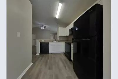 3135 Kelling Street, Houston, TX 77045 - Photo 6