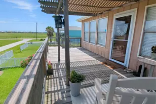 16716 Fletcher Christian Rd, Jamaica Beach, TX 77554 - Photo 4