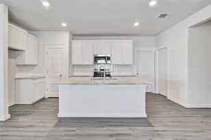 4776 Luna Lndg Dr, Katy, TX 77493 - Photo 2