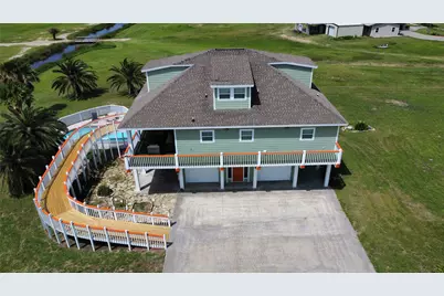 979 Rancho Carribe Drive, Crystal Beach, TX 77650 - Photo 4
