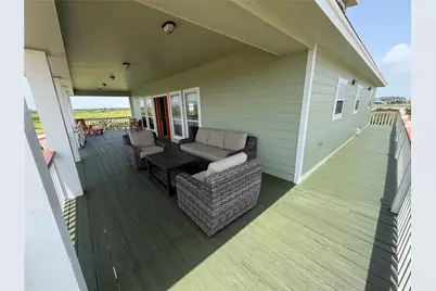 979 Rancho Carribe Drive, Crystal Beach, TX 77650 - Photo 18