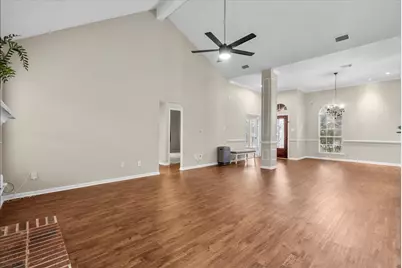 2733 W Oaks Boulevard, Pearland, TX 77584 - Photo 10