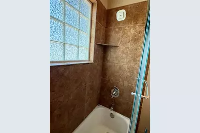 426 E Fm 1093 Road, Wallis, TX 77485 - Photo 12