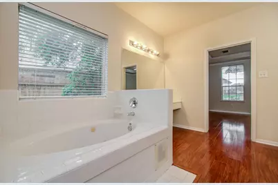 2907 Little Branch Ct, Houston, TX 77082 - Photo 10
