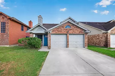 2019 Greenwest Drive, Missouri City, TX 77489 - Photo 2