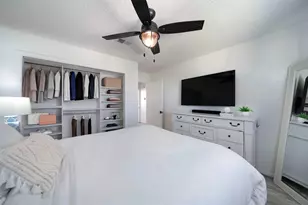 1127 Tiki Dr, Tiki Island, TX 77554 - Photo 24