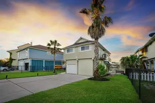1127 Tiki Dr, Tiki Island, TX 77554 - Photo 36
