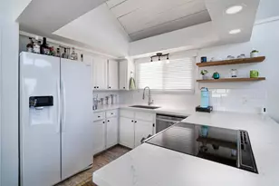 1127 Tiki Dr, Tiki Island, TX 77554 - Photo 18