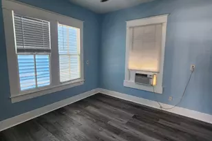 1601 40th St, Galveston, TX 77550 - Photo 4