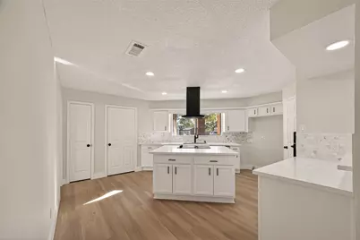 7427 Willow Oak Drive, Baytown, TX 77521 - Photo 10