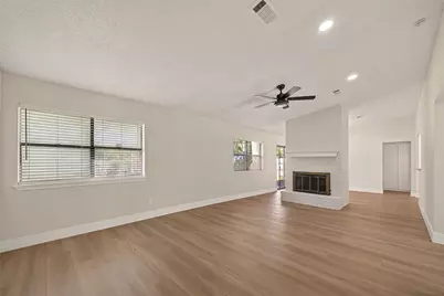 7427 Willow Oak Drive, Baytown, TX 77521 - Photo 6