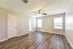 10247 Country Squire Blvd, Baytown, TX 77523 - Photo 8