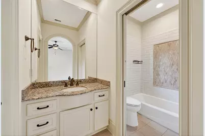 2400 Avalon Place, Houston, TX 77019 - Photo 36