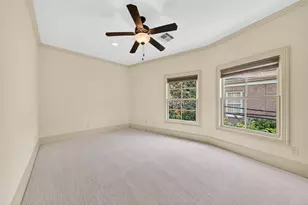 2400 Avalon Pl, Houston, TX 77019 - Photo 28