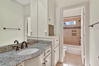 2400 Avalon Place, Houston, TX 77019 - Photo 38