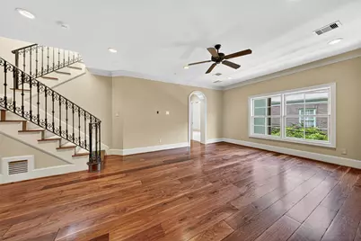 2400 Avalon Place, Houston, TX 77019 - Photo 26