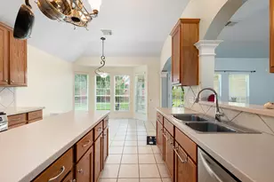 2231 Megellan Point Ln, Pearland, TX 77584 - Photo 10