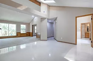339 Freeman Blvd, West Columbia, TX 77486 - Photo 4