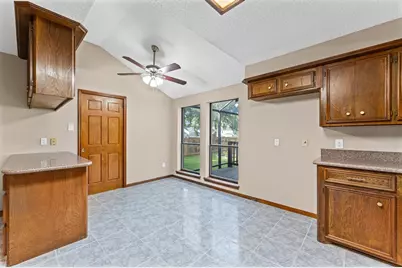 339 Freeman Boulevard, West Columbia, TX 77486 - Photo 14
