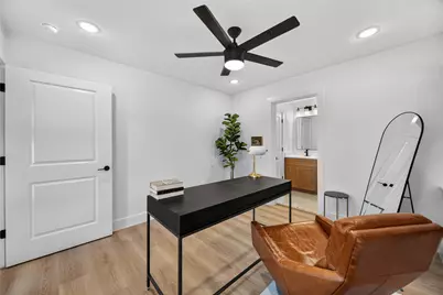 316 Walthall #B, Houston, TX 77022 - Photo 8