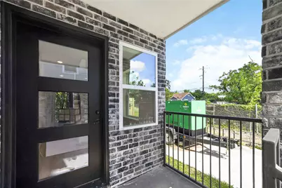 316 Walthall #B, Houston, TX 77022 - Photo 4