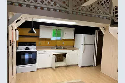 3300 Elks Drive #4, Huntsville, TX 77340 - Photo 2