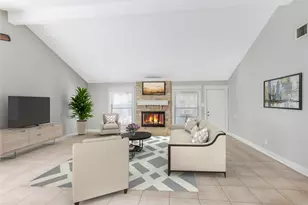 11302 Blackhawk Blvd, Houston, TX 77089 - Photo 8