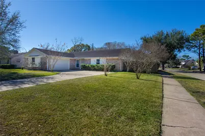 11302 Blackhawk Boulevard, Houston, TX 77089 - Photo 2