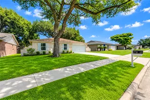 5002 Meadow Pl Dr, La Porte, TX 77571 - Photo 4
