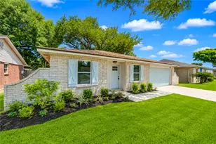5002 Meadow Pl Dr, La Porte, TX 77571 - Photo 2