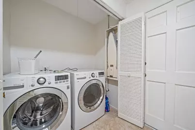 11614 Plumbrook Drive, Houston, TX 77099 - Photo 22