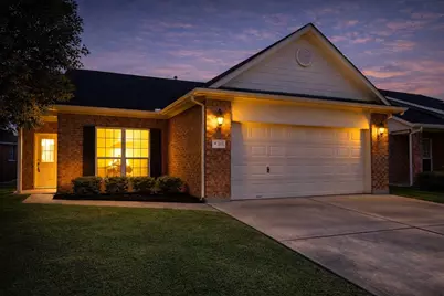 418 Price Drive, Wharton, TX 77488 - Photo 2