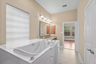 8603 Cres Valley Ln, Humble, TX 77346 - Photo 32