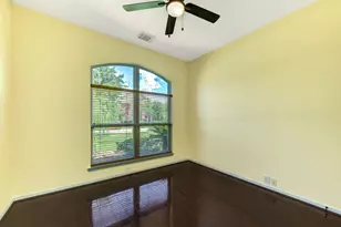11915 Canyon Timbers Dr, Tomball, TX 77377 - Photo 36