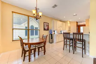 11915 Canyon Timbers Dr, Tomball, TX 77377 - Photo 16