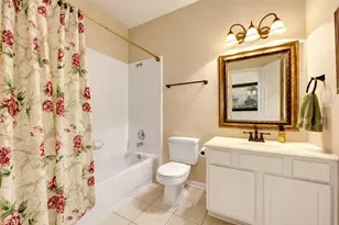 11915 Canyon Timbers Dr, Tomball, TX 77377 - Photo 40