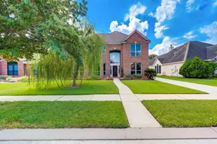 11915 Canyon Timbers Dr, Tomball, TX 77377 - Photo 2