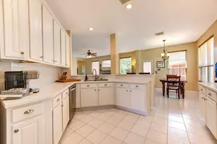 11915 Canyon Timbers Dr, Tomball, TX 77377 - Photo 18