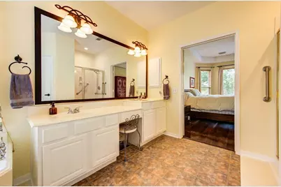 11915 Canyon Timbers Drive, Tomball, TX 77377 - Photo 28