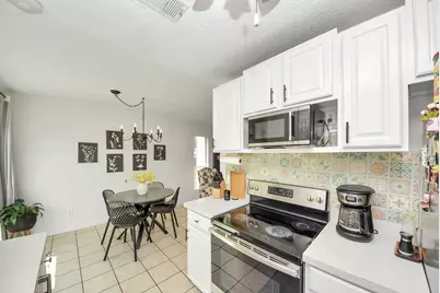 6903 La Violetta Drive, Houston, TX 77083 - Photo 12