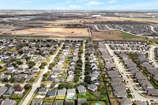 7803 Blackbird Ln, Baytown, TX 77523 - Photo 36