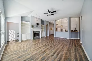 2614 Parkbriar Ln, Pearland, TX 77584 - Photo 2