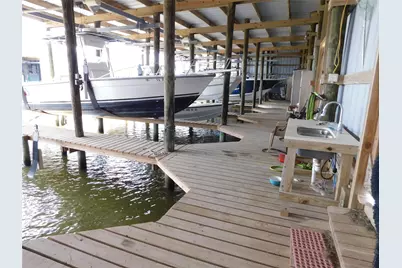 10W Port Street, Port Lavaca, TX 77979 - Photo 4