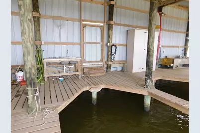 10W Port Street, Port Lavaca, TX 77979 - Photo 2